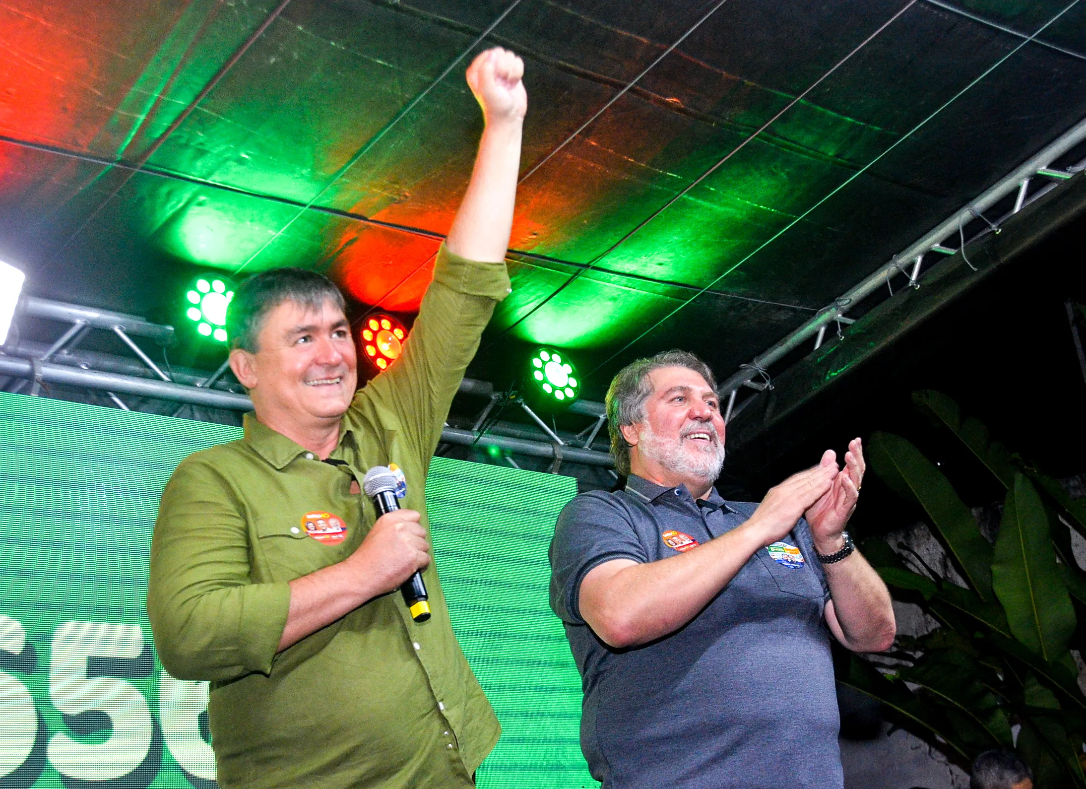 Bertotti e Renildo Calheiros durante a inauguração do Ponto 65613